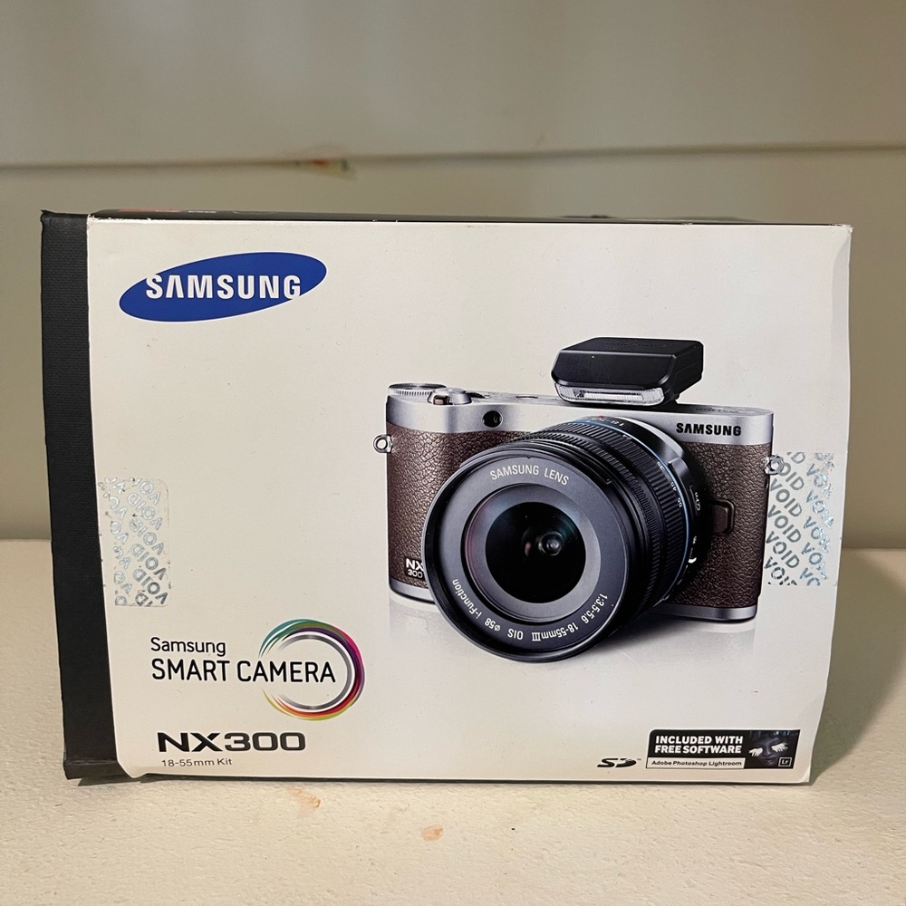 Samsung NX300 Mirrorless Digital Camera 18-55mm Brown